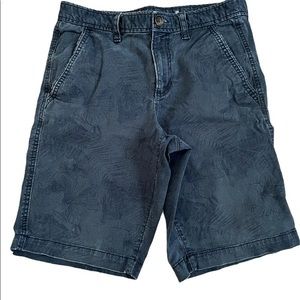 Urbane Pipeline Men’s Ultimate Flex Hits At Knee shorts size 29, 4 pockets, blue